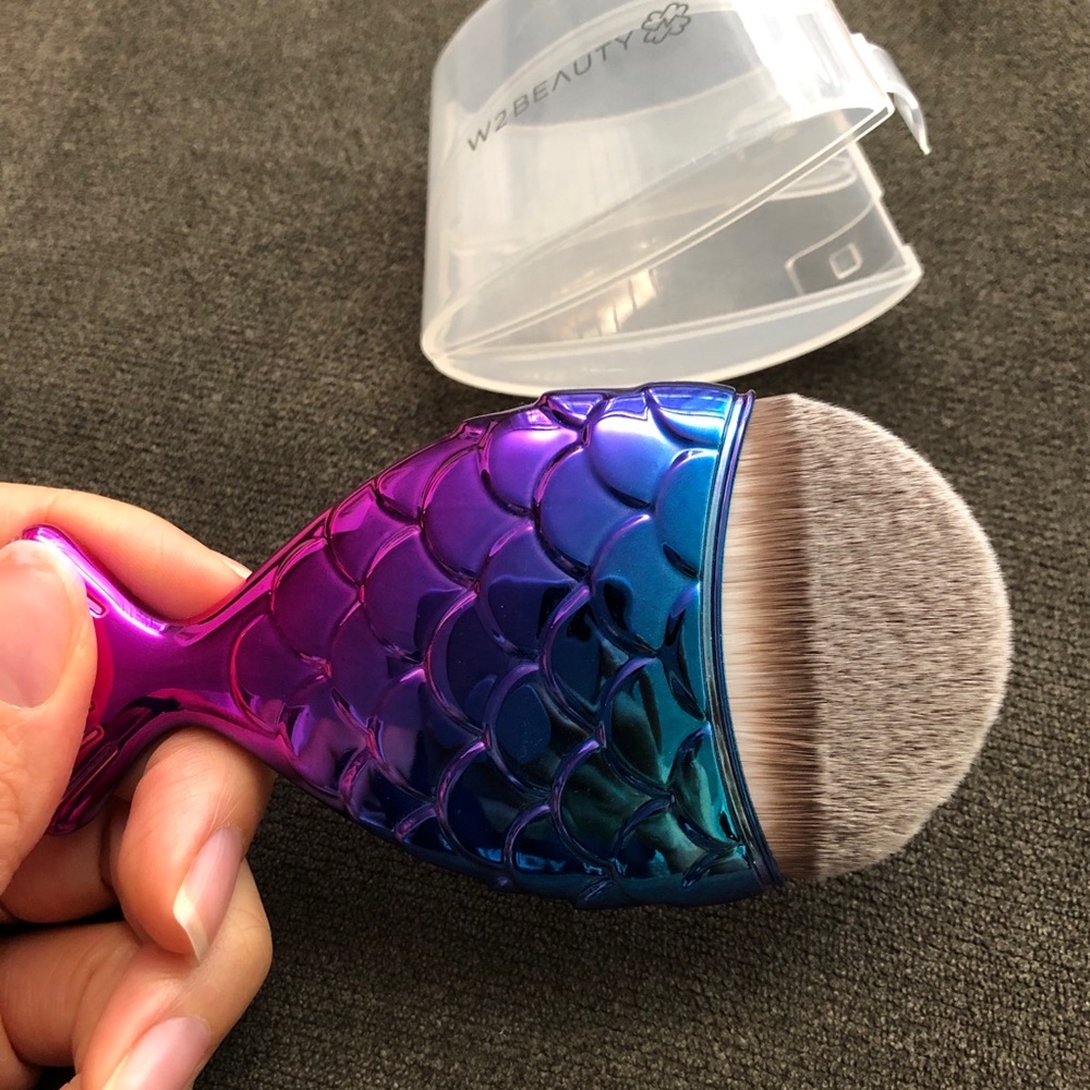 W2Beauty Mermaid Makeup Brush